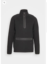 Nike - Ensemble TECH