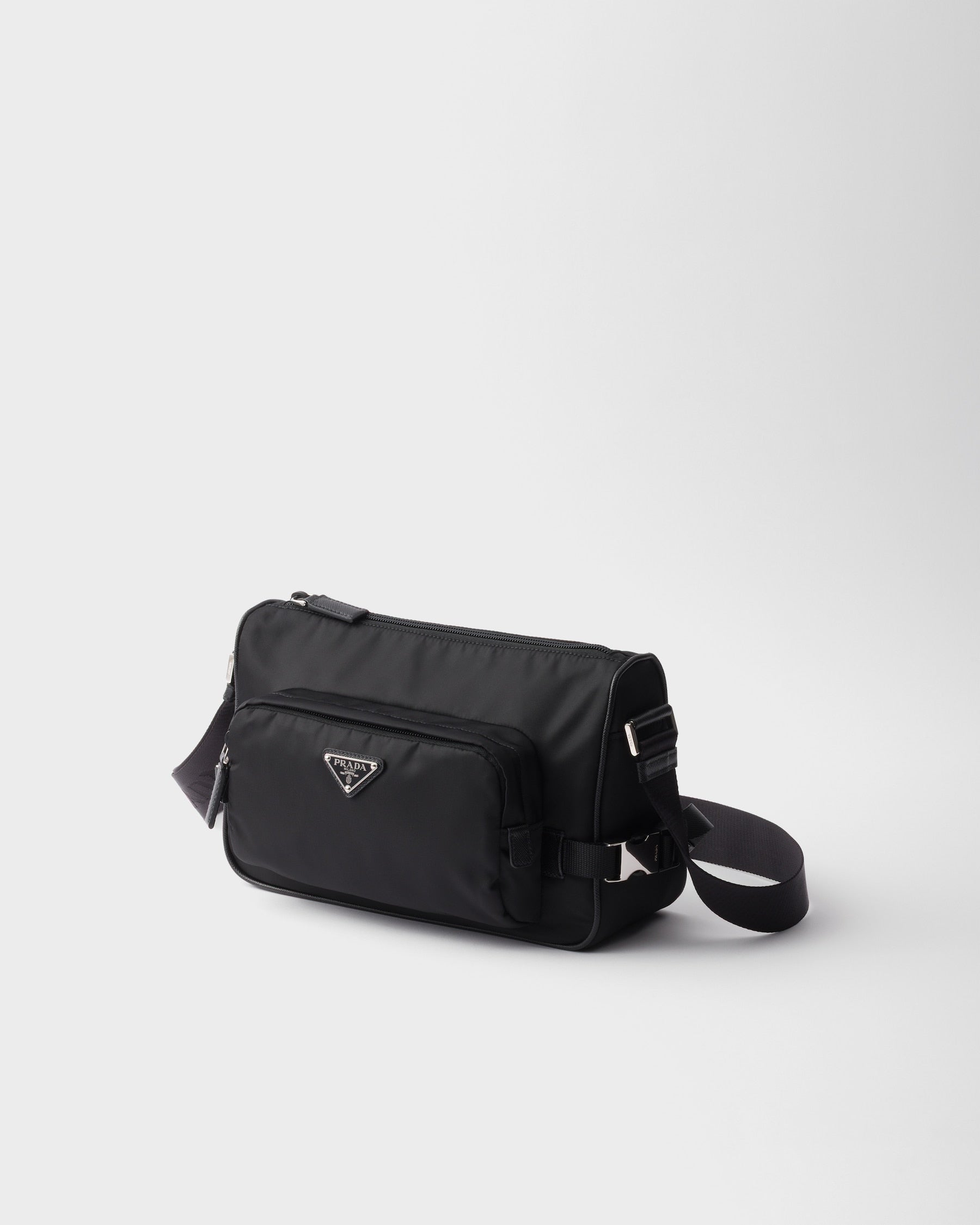 Sac de taille moyenne porté épaule en Re-Nylon et cuir Saffiano