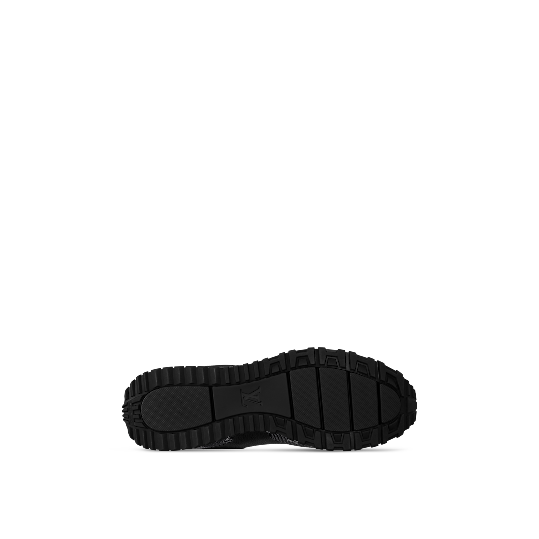 Sneaker Run Away